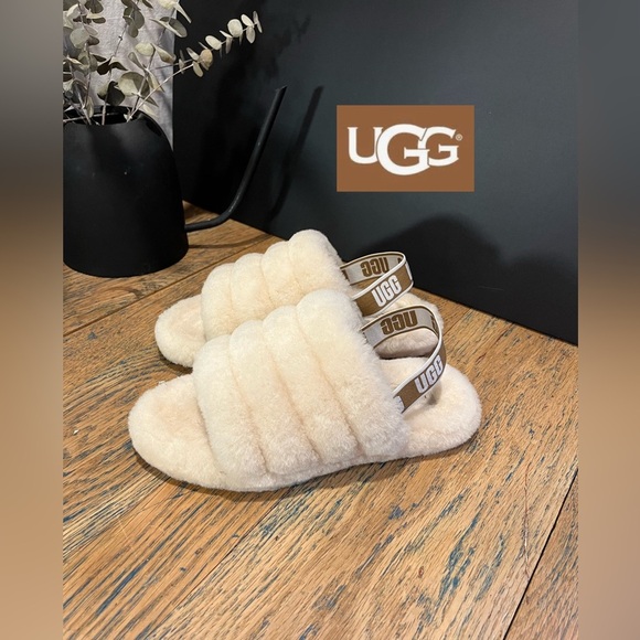UGG Shoes - UGG Fluff Yeah Slide Slippers - Size 4